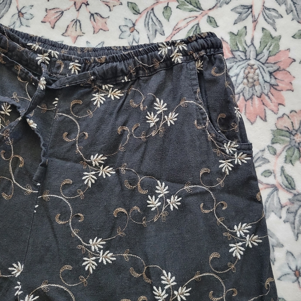 Jane Ashley | Cropped Boho Embroidered Pants - Picture 2 of 6